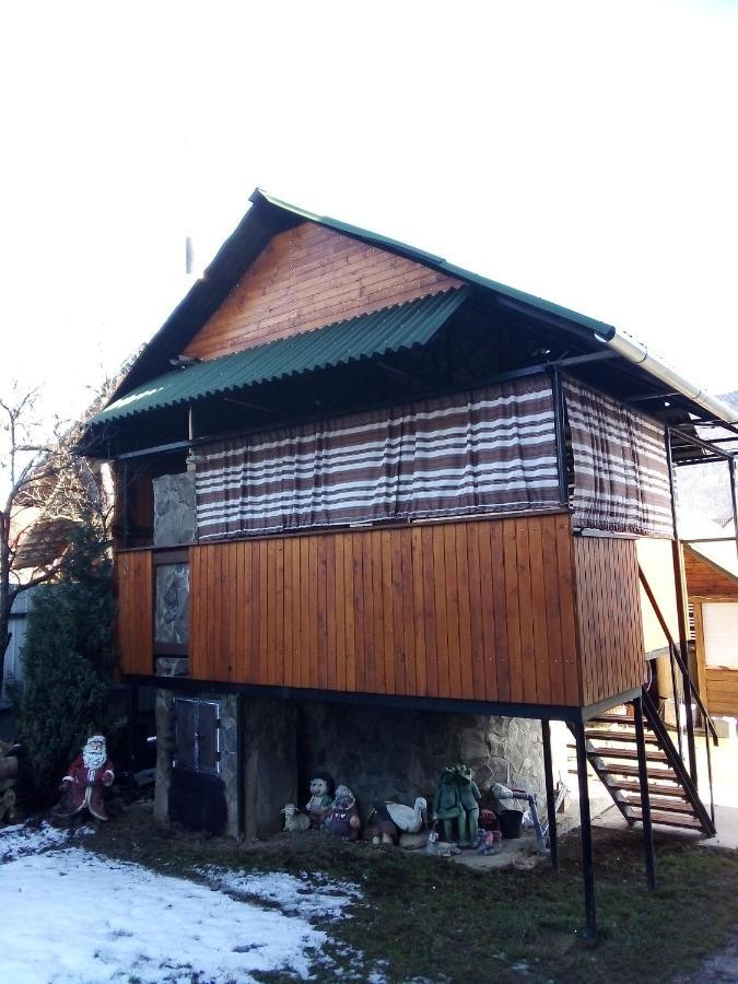 Rukavychka Hotel Яремче Екстериор снимка